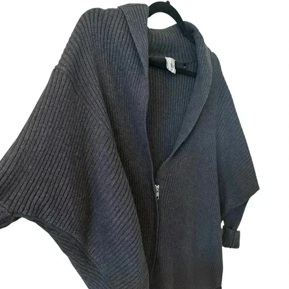 CAbi Women’s Minimalist Oversized Boxy Batwing Cardigan Sweater Half Zip XS Gray